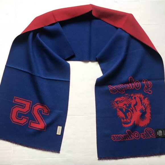 Gucci Wool Tiger Jacquard Muffler Unisex Scarf Blue / Red - Picture 1 of 14